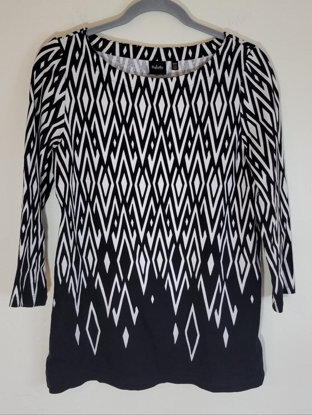 RAFAELLA WOMEN SIZE S/CH Black & White Geometric Print Women's Top